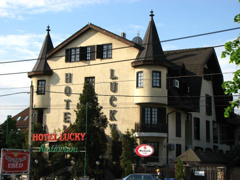 Lucky Hotel Budapest Exterior photo