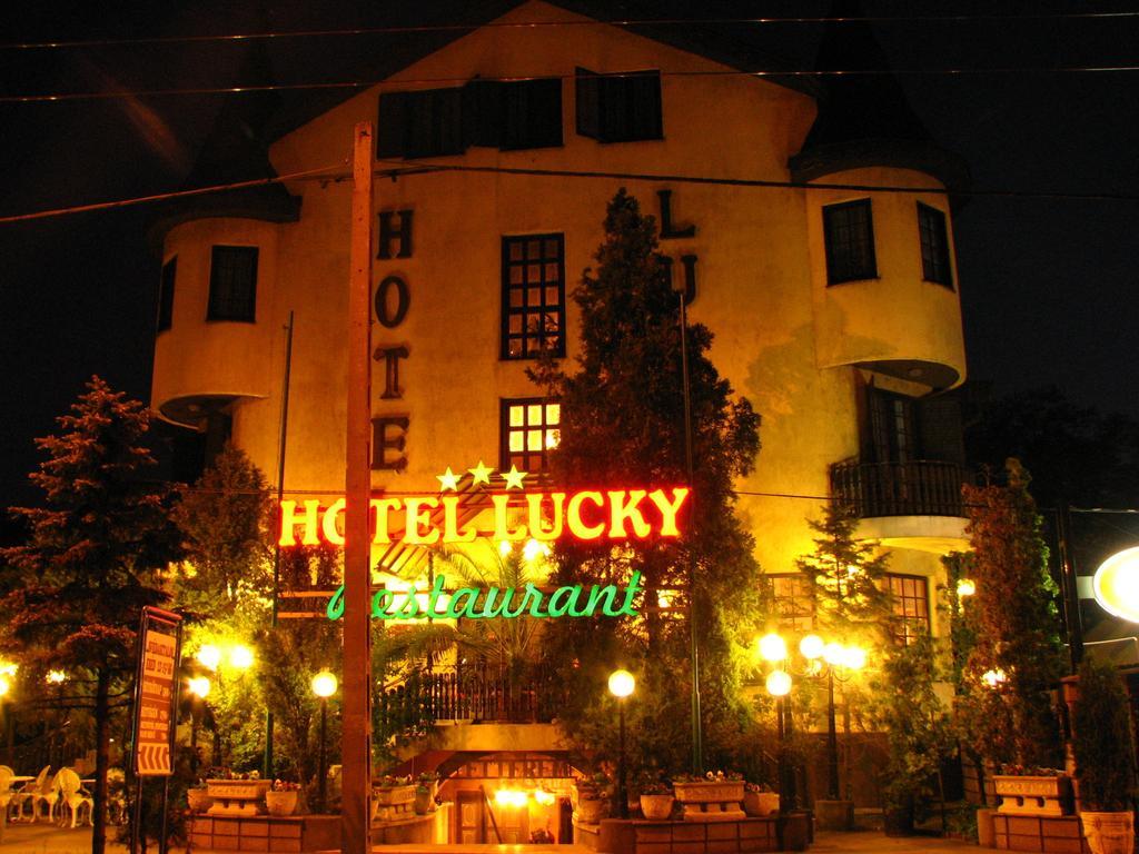 Lucky Hotel Budapest Exterior photo