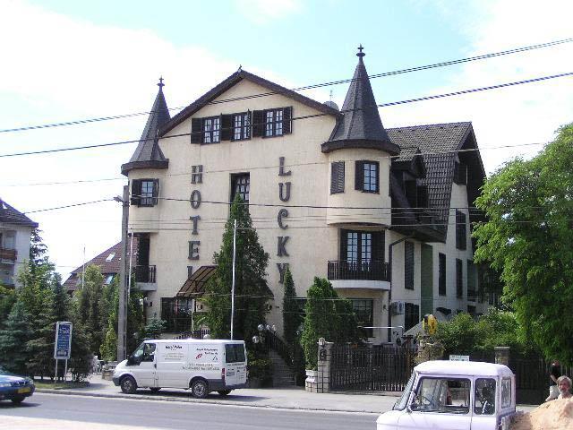 Lucky Hotel Budapest Exterior photo